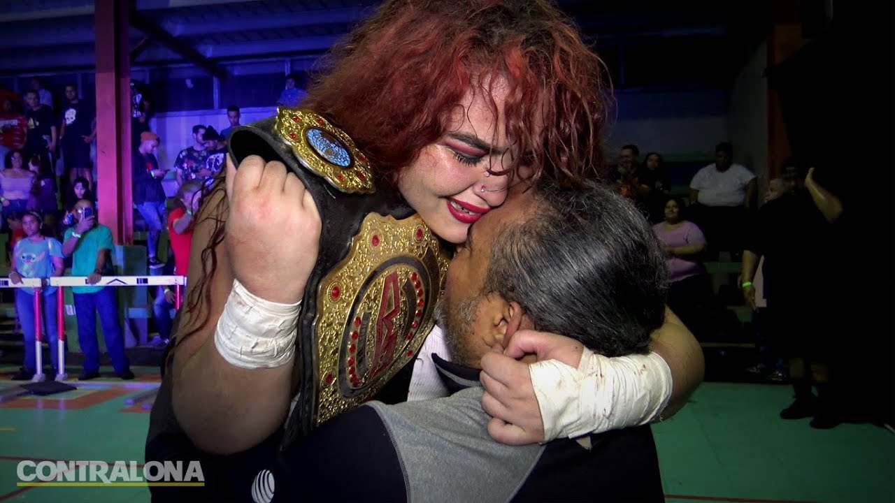NUEVA CAMPEONA: Raeven Marie obtiene el oro máximo femenino en CWA Christmas Showdown