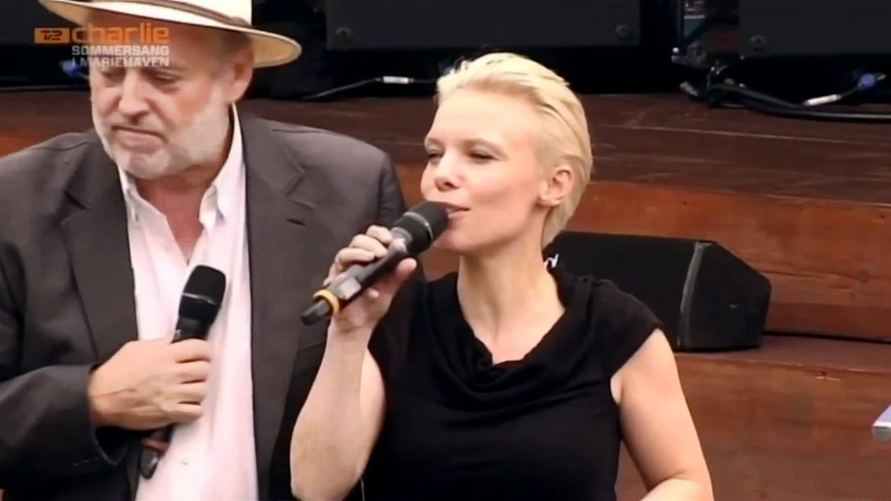 Louise Støjberg & Helge Engelbrecht - Jeg Vil Male Dagen Blå (Live)