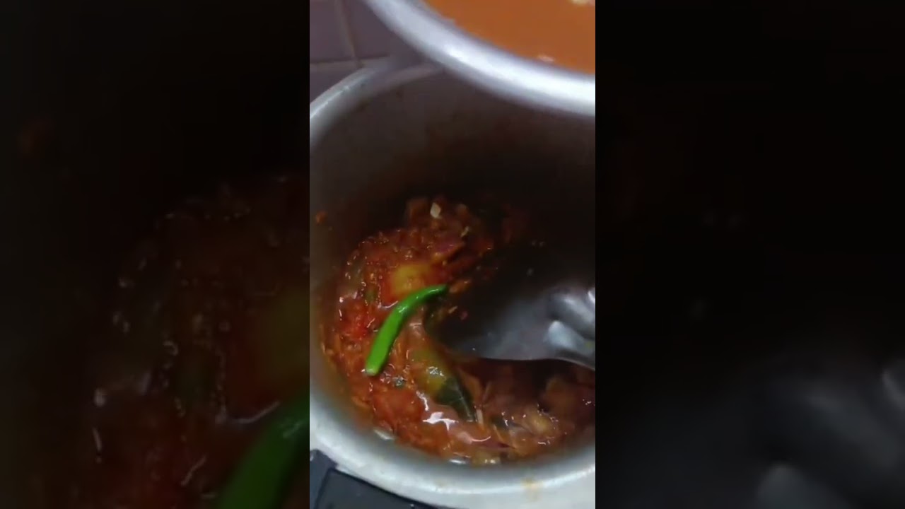 கத்திரிக்காய் உருளைக்கிழங்கு அவிச்ச முட்டை புளிக்குழம்பு செய்முறை 🥔🍆😋 ,# video#11/1/2026