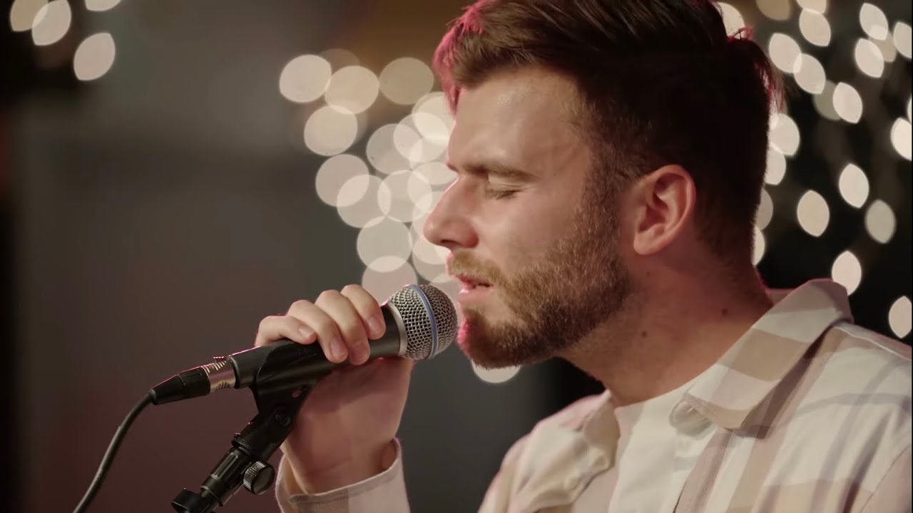 CHASE WRIGHT - You Broke Me First (Tate McRae Cover) (Live from the Bluebird Cafe)