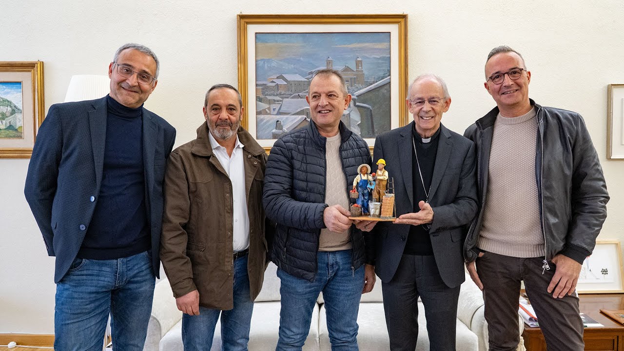 Nuoro. Il Natale di Coldiretti e Confartigianato con il Vescovo: il lavoro entra nel presepe