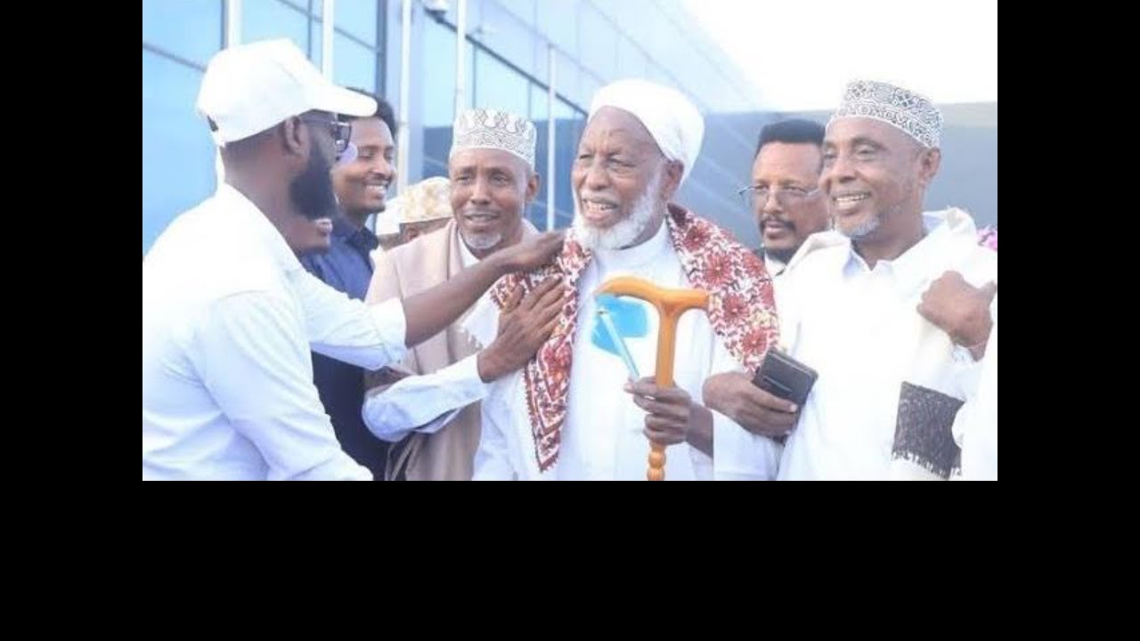 SULDAN HAJI MOHAMED HASSAN GABABA OO MUQDISHO LAGU SOO DHAWEEYEY.