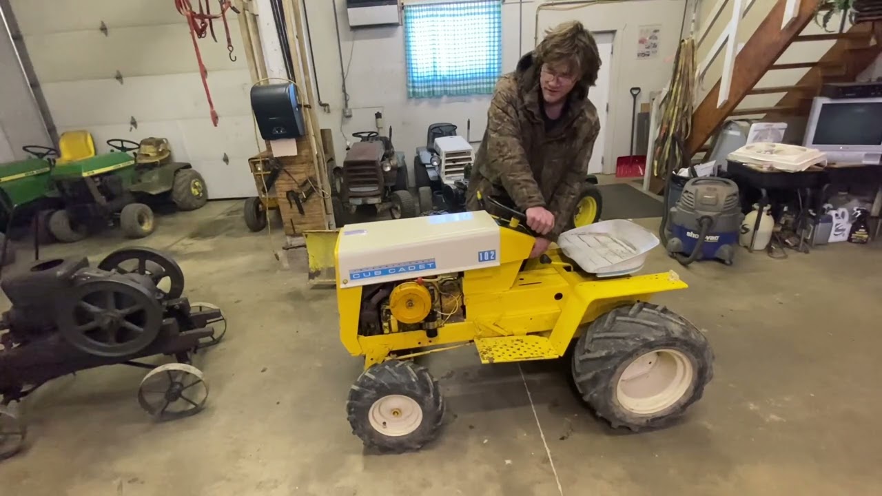Update on the 1966 Cub Cadet 102 Solved running issue