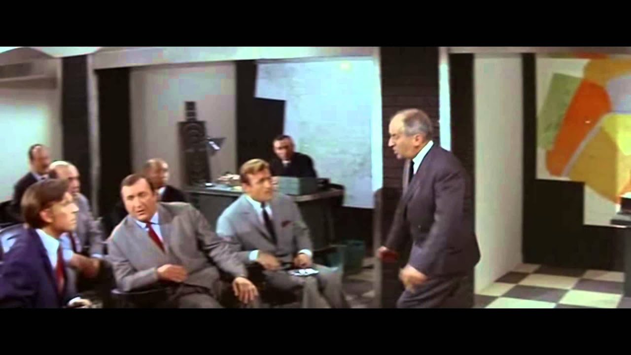 Louis de Funes veut une police relax ! Qui est qui ? Remix