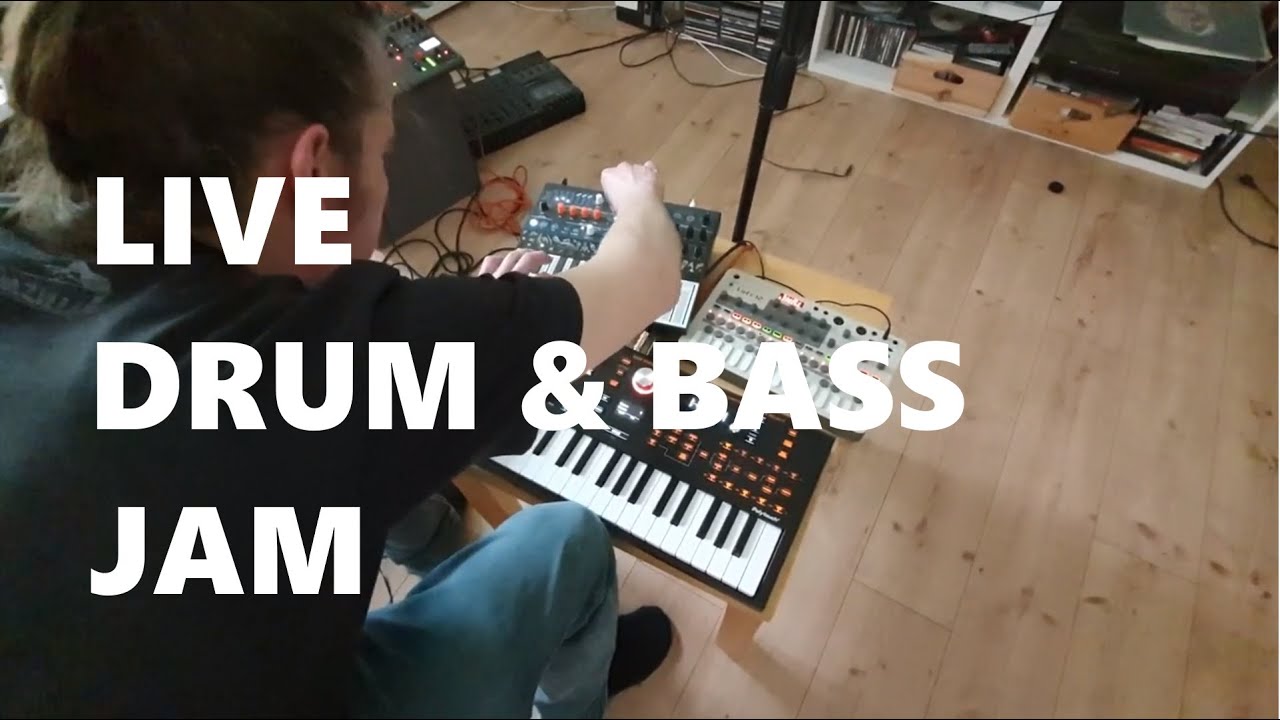 Live Drum & Bass Jam / Mini Synths / Hydrasynth / Lofi-12 / Microfreak