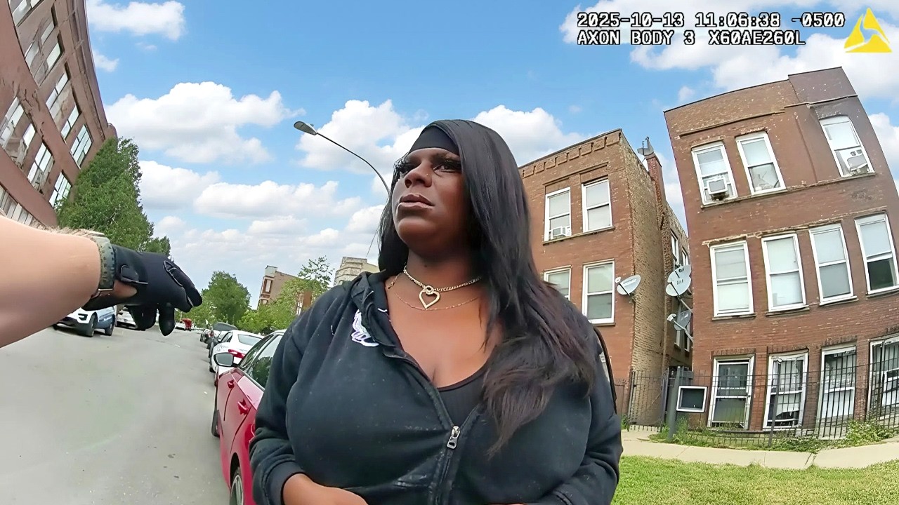 Woman Caught Stealing by Using Stolen Credit Card Bought from Dark Website