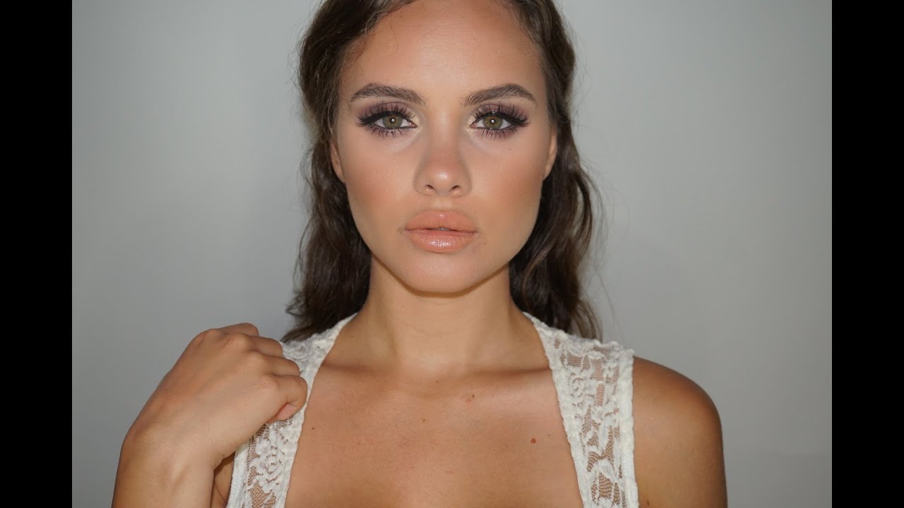 Plum Smokey Eye | Makeup for Green Eyes