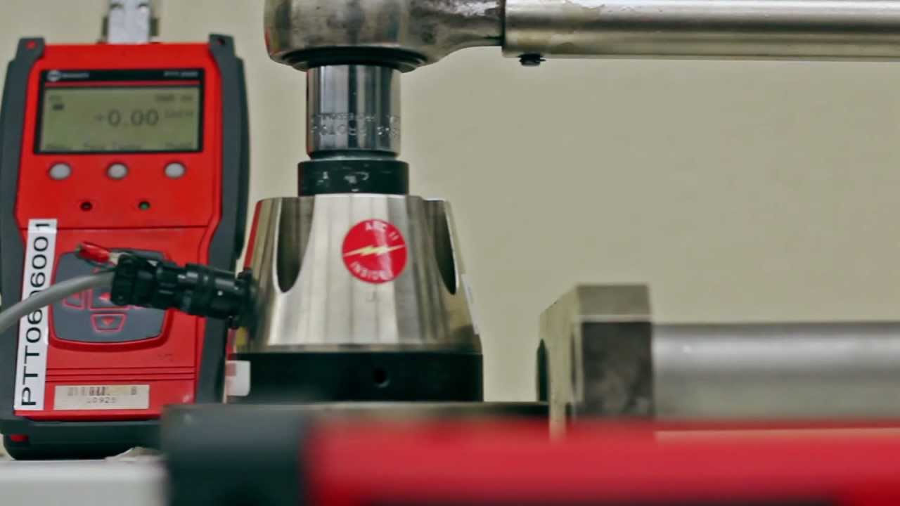 Torque Wrench Calibration with a Mechanical Torque Wrench Loader