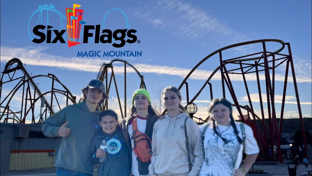 SIX FLAGS Vlog!! (With my friends!)