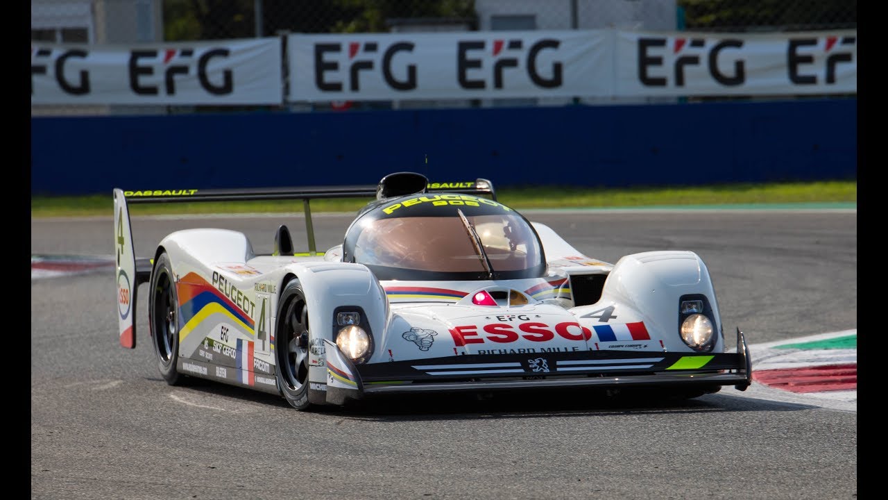Peugeot 905, Screaming V10 Sound and massive Downshifts