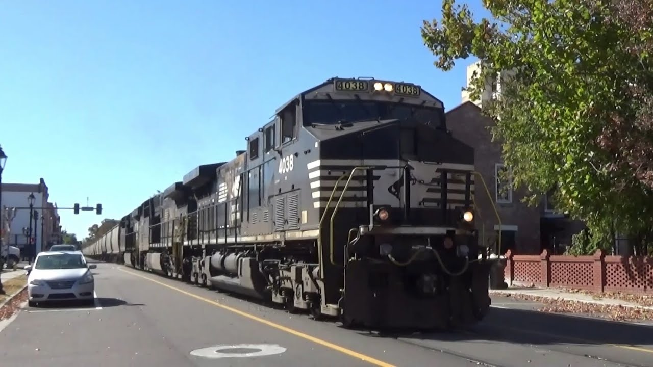 CSX I195 w/ Solo SD70MAC & NS 50V Grain Train Street Running in Augusta, GA 11/10/25
