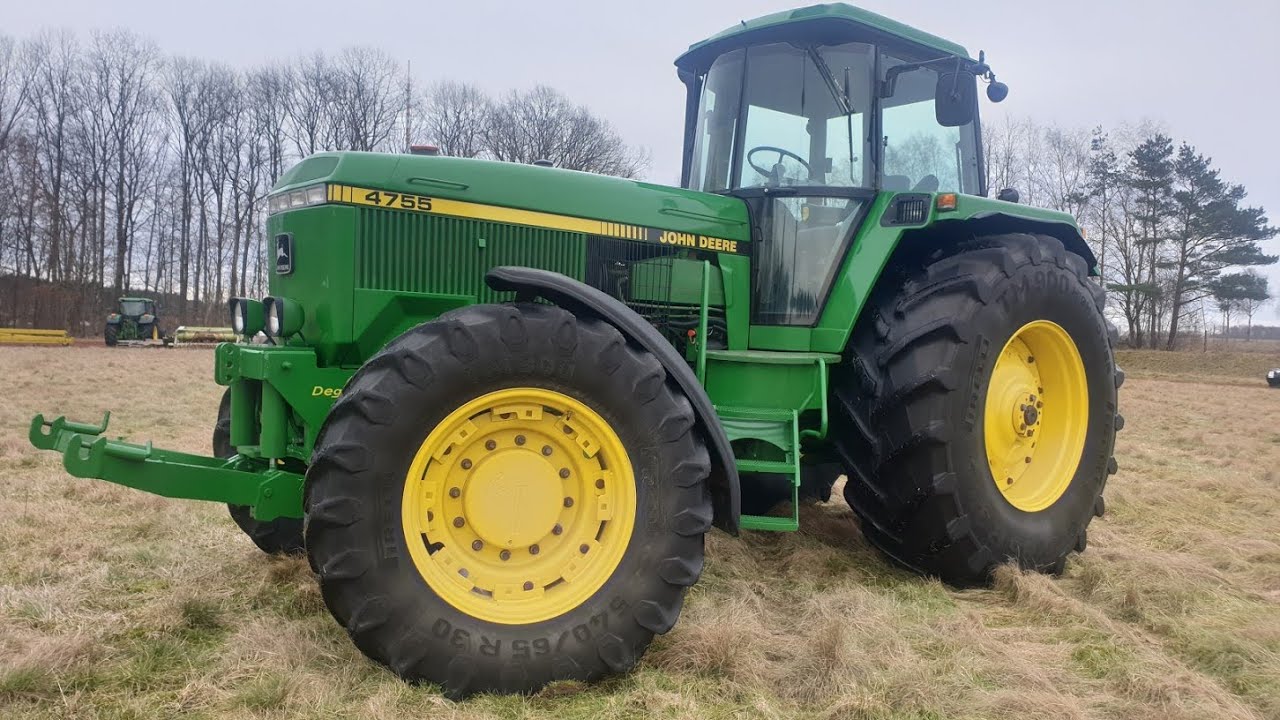 John Deere 4755