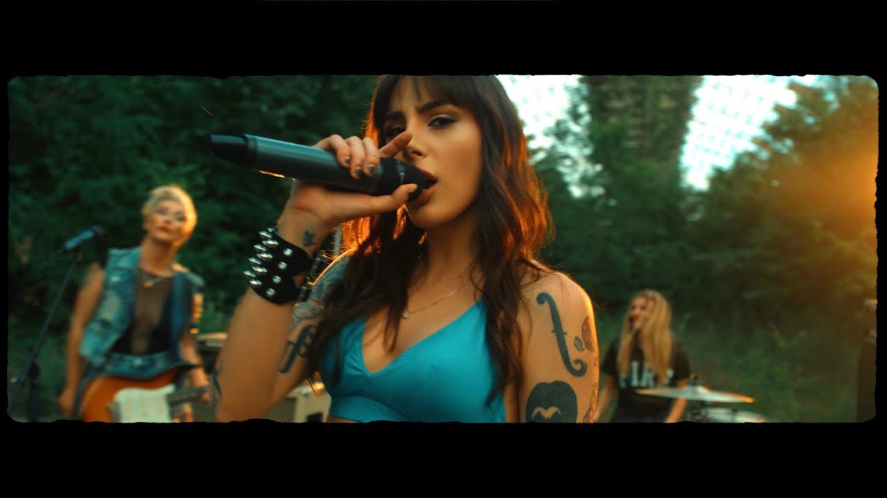 BAMBOLE DI PEZZA - Favole (mi hai rotto il caxxo)