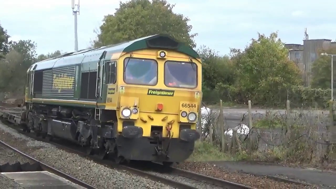 Trains At Trowbridge - WML - 14/10/2017 (Southampton Freight Diverts)