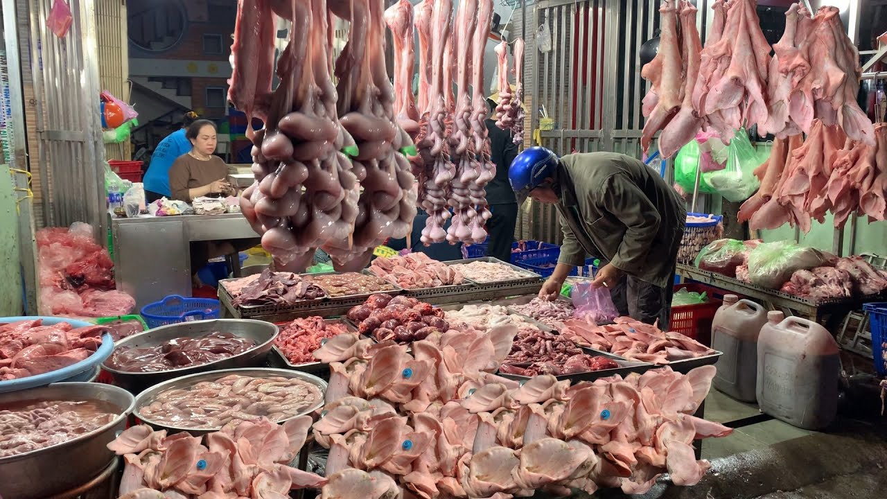 giá bán DỒI TRƯỜNG,LÒNG HEO,TAI MŨI,XƯƠNG ĐẦU HEO,tại chợ đầu mối hóc môn