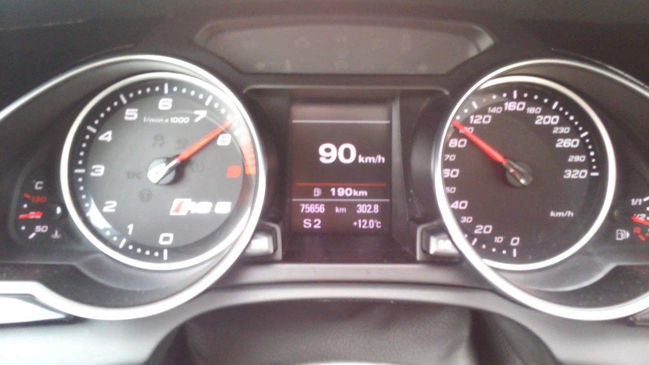 Audi RS5 4.2 V8 CFSA 450KM Stock Acceleration