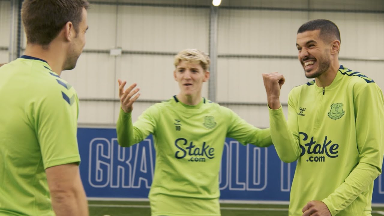 MINUTE MASTER! | Coady, Gordon and Coleman take on Christopher Ward's time challenge!