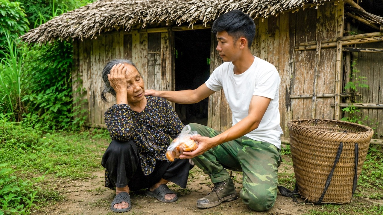 A Surprise Visit to Grandma Left Me Heartbroken to Find Her Sick and Alone in a Dilapidated House