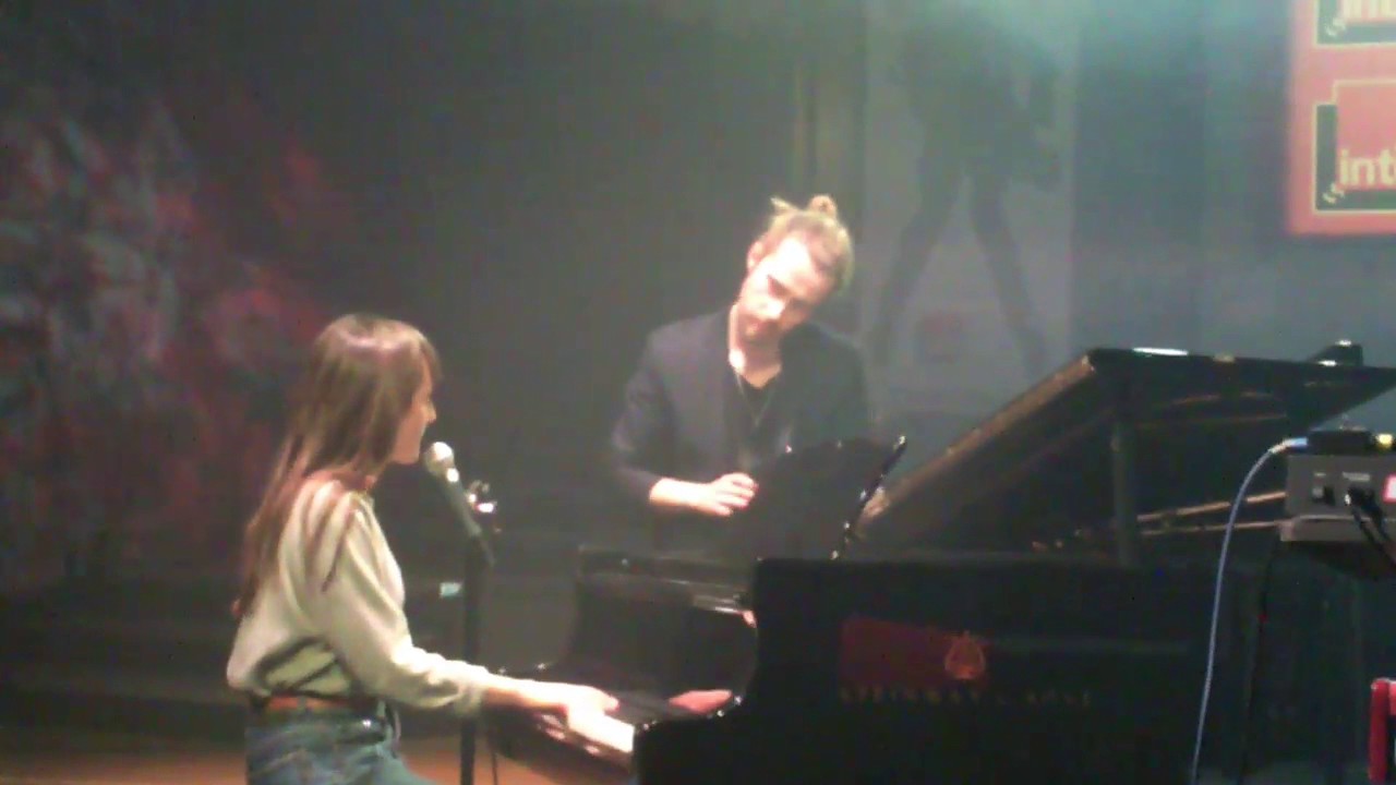Julien Doré et Juliette Armanet - La carte postale - studio 105