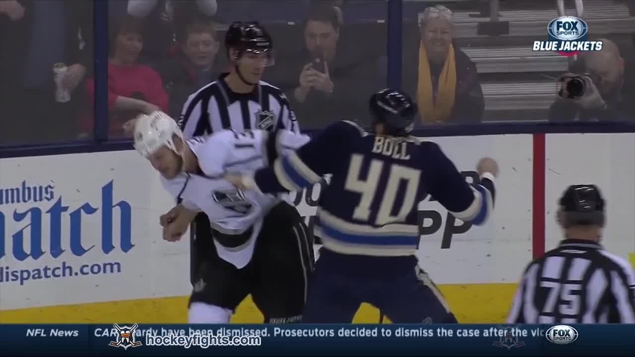 Kyle Clifford vs Jared Boll Feb 9, 2015