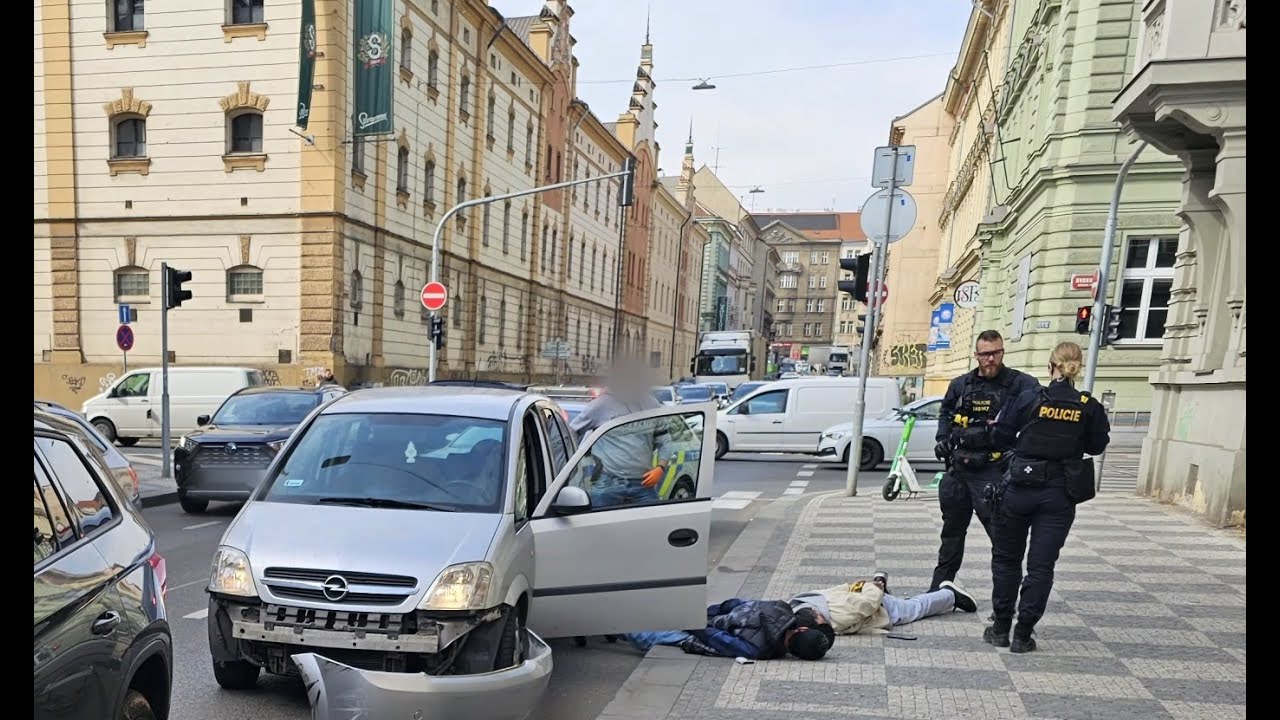 ZADRŽENÍ PODEZŘELÝCH Z OKRADENÍ ŘIDIČE MERCEDESU