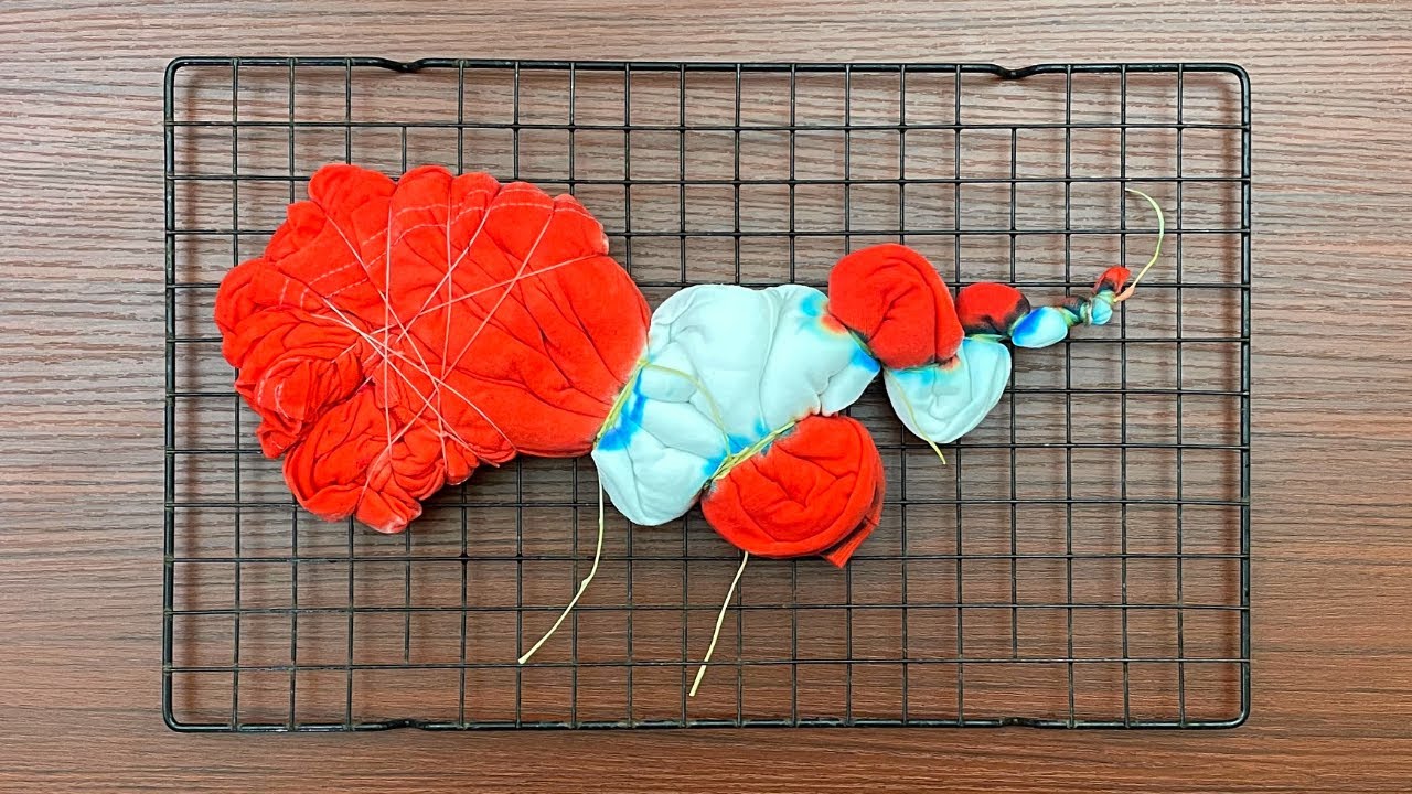 How to Tie Dye a Beautiful 1 Color Flower Mandala Pattern T-Shirt