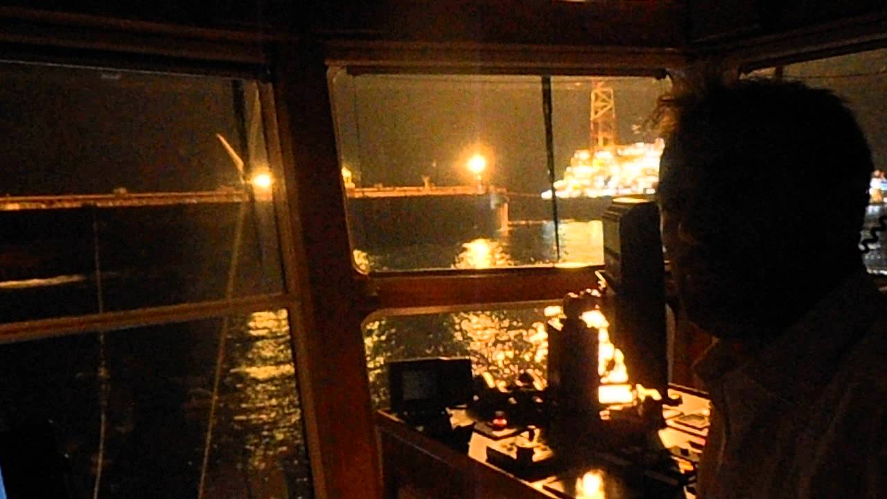 Remolque TANDEM noturno conetados PETROLEIRO 274 mtrs a FPSO. 3 TUGS.