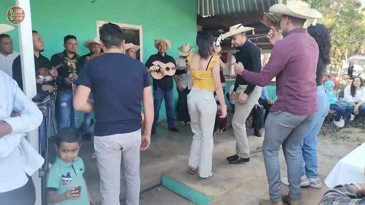 A ZAPATEAR  EL BECERRERO 🔥LOS JILGUERILLOS DEL HUERTO🔥