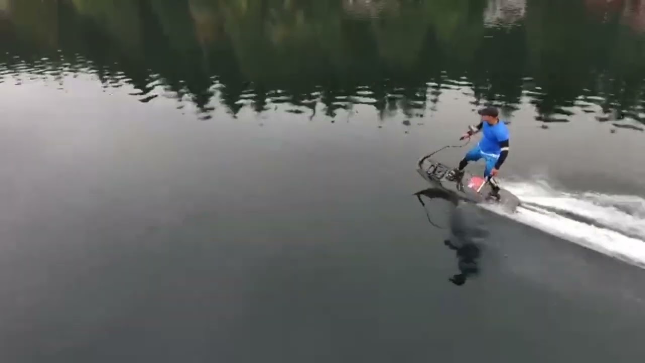 JETSURF DFI PLUS with Skydio 2+ best toys for water sports