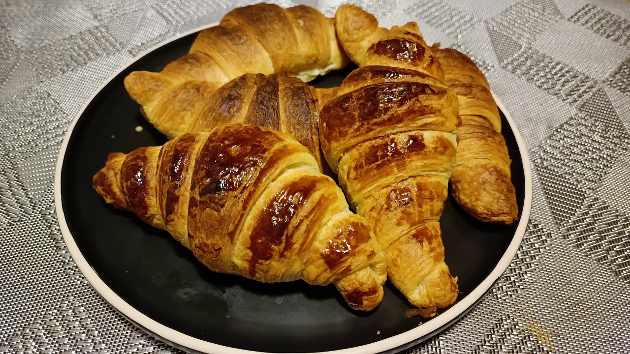 Cómo hacer Croissants Caseros ¿Te atreves a preparar estos fáciles croissants ? Receta completa