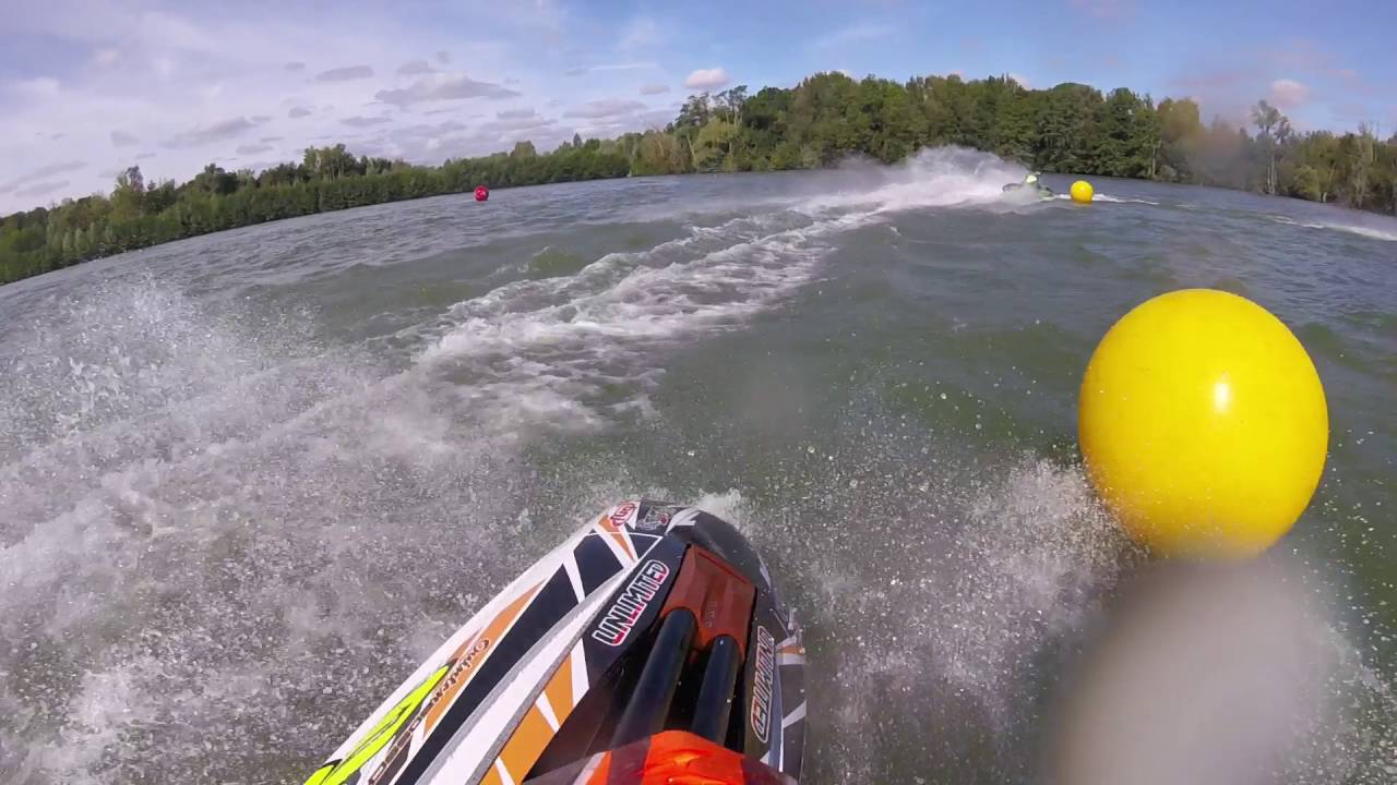 Quinten Bossche testing hydro 1100 in gp1 class french championships jetski