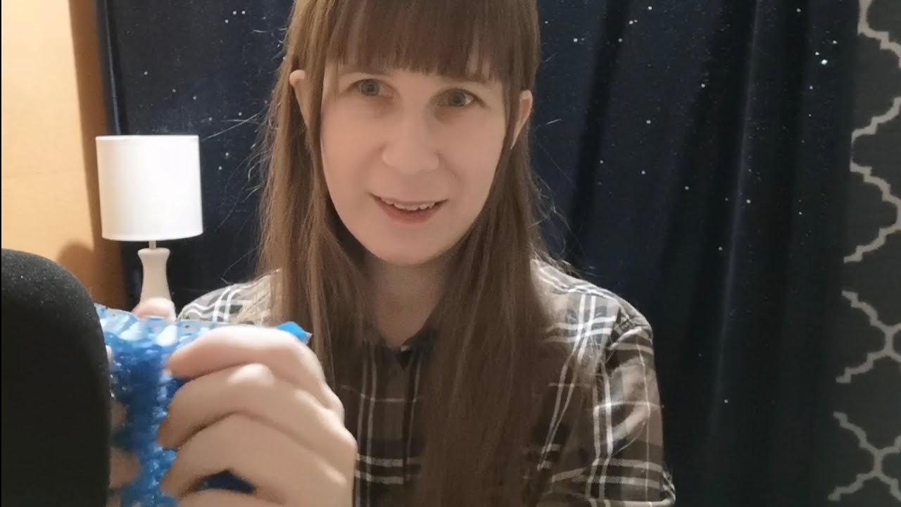 ASMR - tapping, squishing, clicking, writing, brushing, tapping on glasses 💕🤓 ASMR for easily bored😊