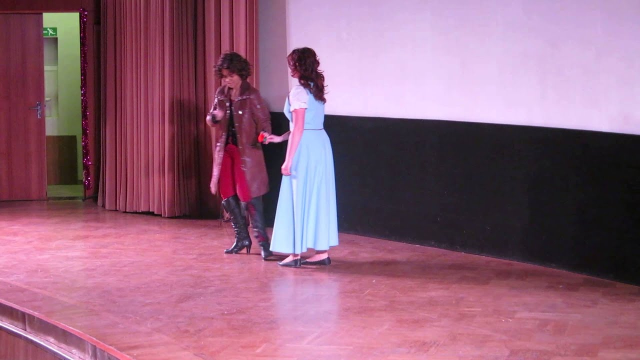 [WinterCon 2014] Beauty and Beast as Rumpelstiltskin and Belle (Once Upon a Time)