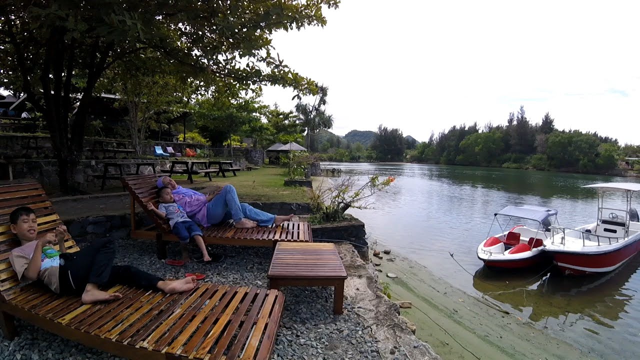 TERRACE LAGUNA TEPI PANTAI DEKAT KOTA BANDA ACEH