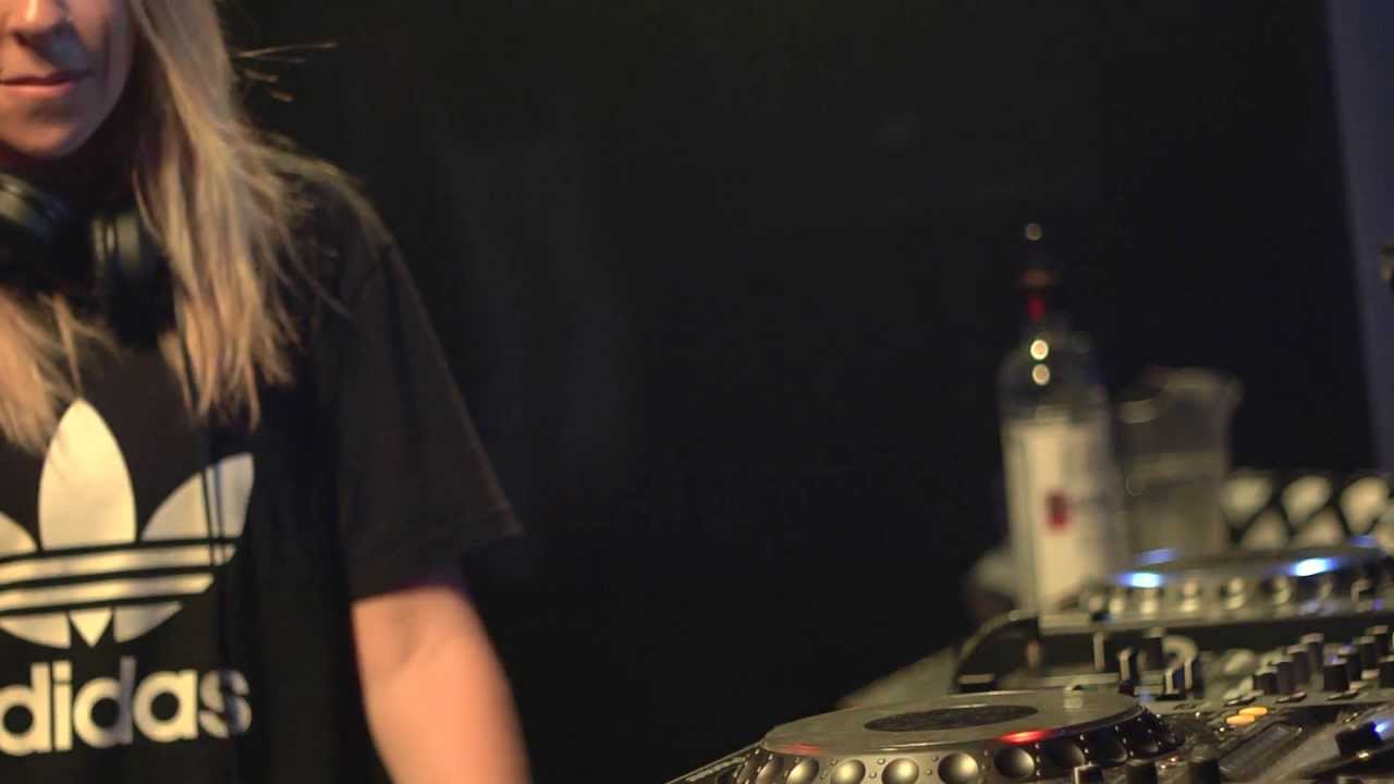 Alison Wonderland Live @ The Plantation hotel