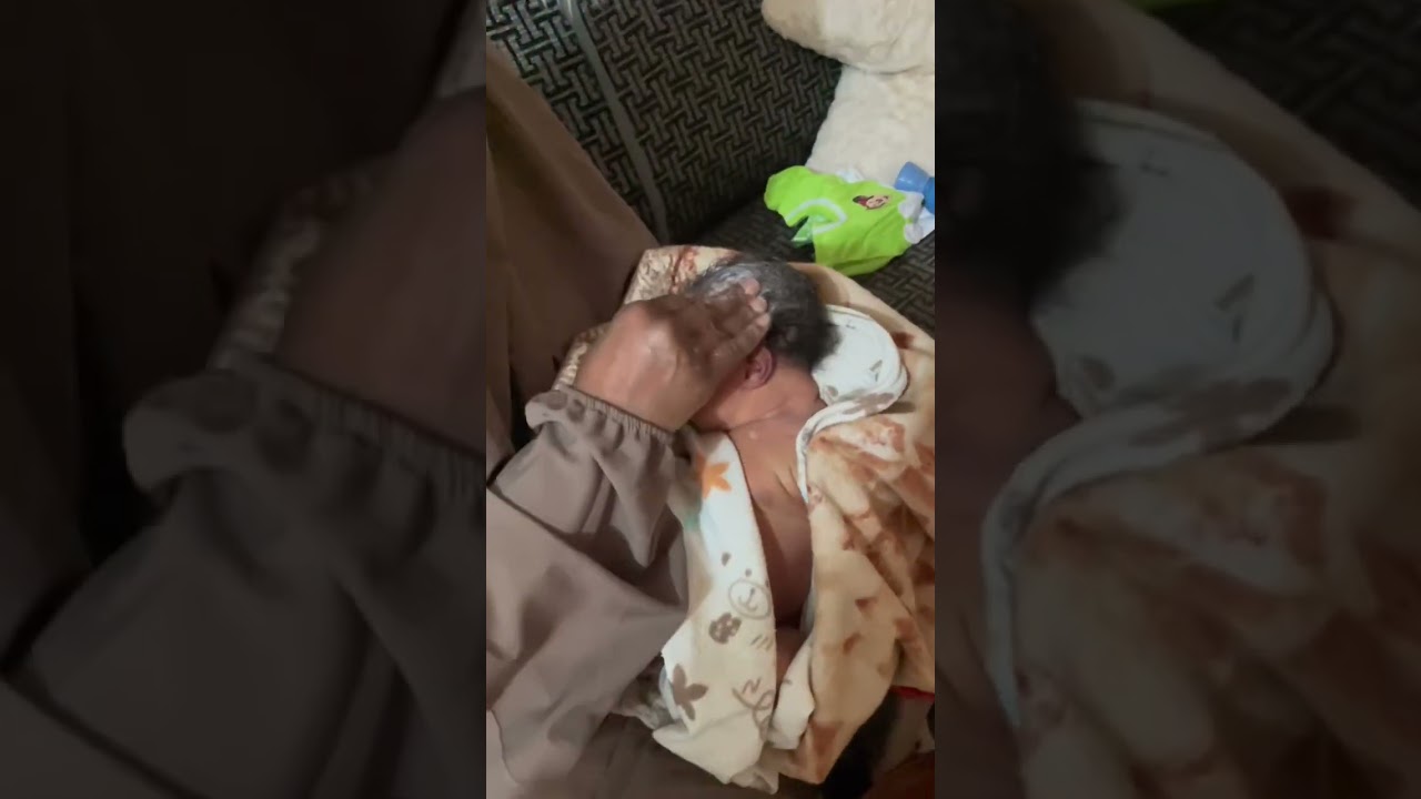 Pratique adopt&eacute;e &agrave; la naissance d&rsquo;un b&eacute;b&eacute; au Mali #bamako #mali #africa