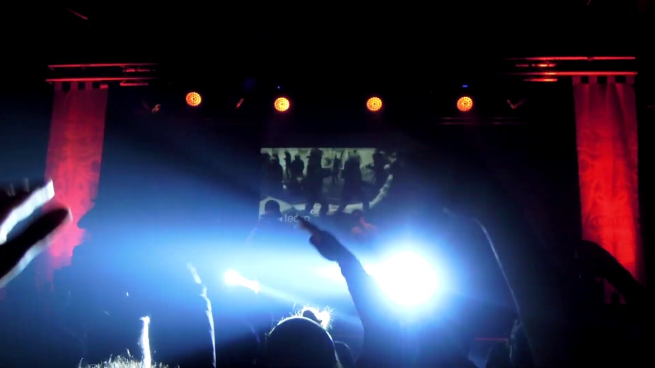 COLLE DER FOMENTO - Penso diverso _ live Rivolta, Marghera