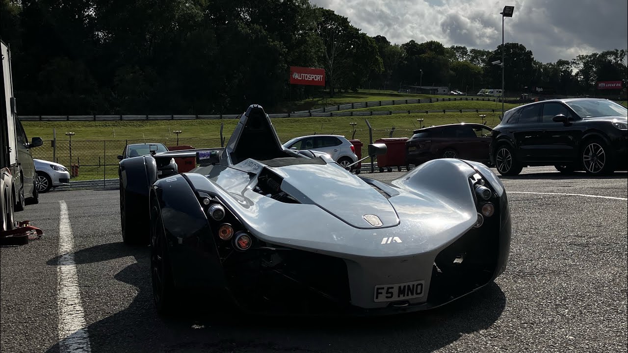 BAC Mono Brands Hatch trackday 9/23 - traffic!