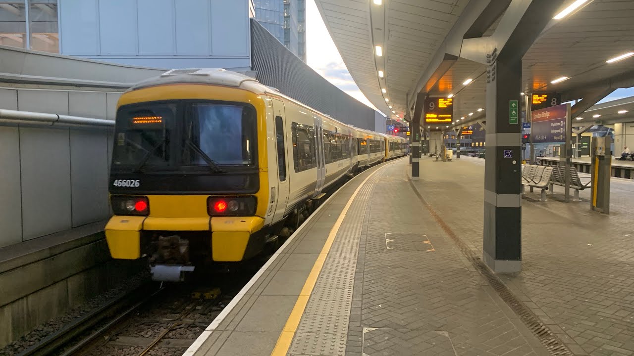 Journey on southeastern class 465+466 Lewisham-London bridge