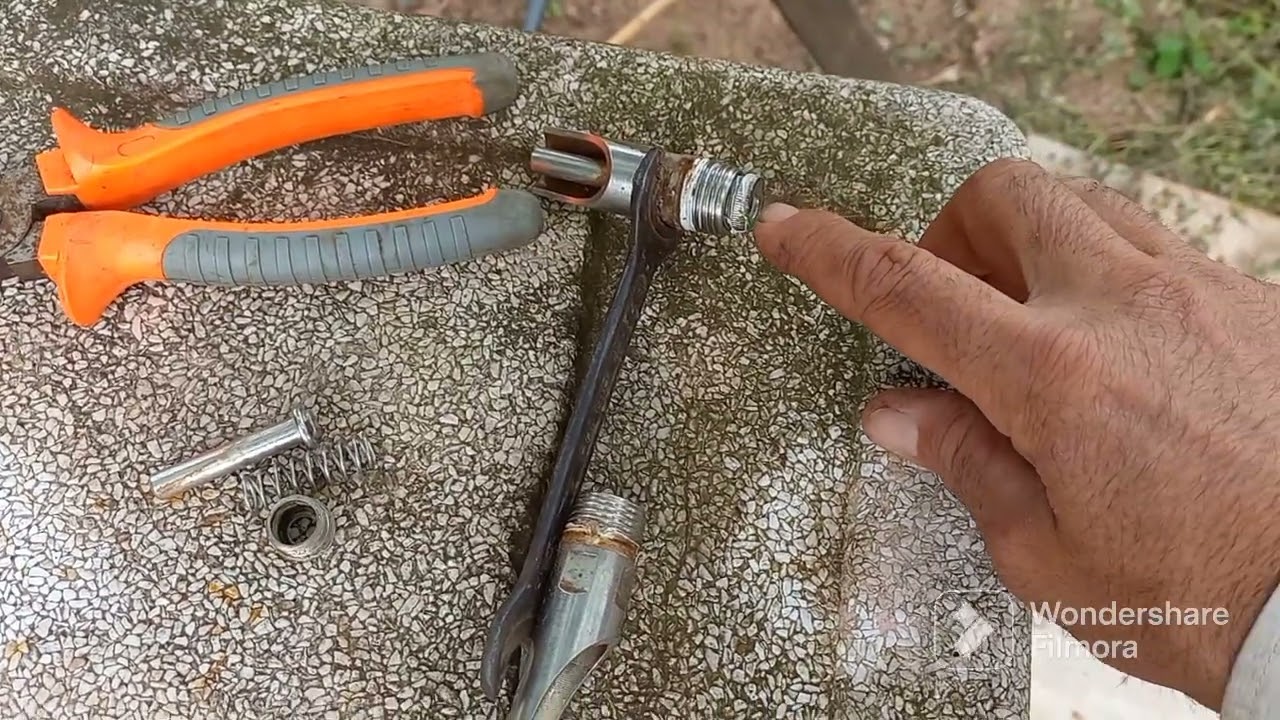 COMO LIMPAR BEBEDOURO TIPO CHUPETA PARA SUÍNOS.