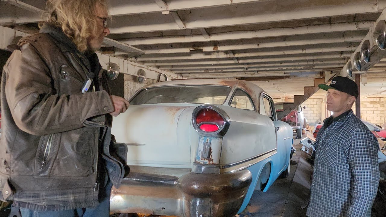 Torch welding wheel well repair that is coated in tar... RISKY 😬🔥