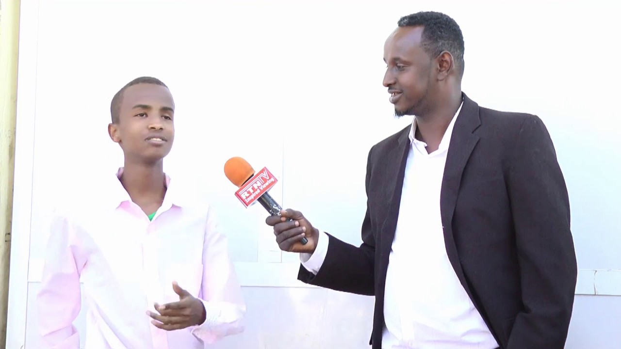 EGLAN SHOW IYO SHUCEYB YARE DAAWO QOSOLKA RTN HARGEYSA 24 DEC 2016