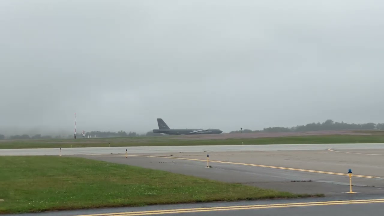 B-52 Takeoff KPSM