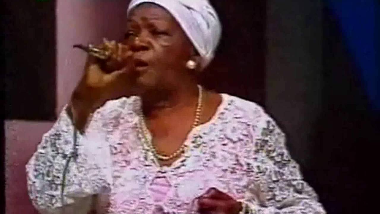 Clementina de Jesus canta  Yaô