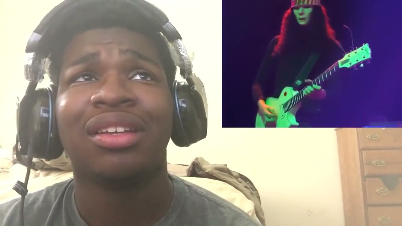 THIS IS A LITERAL GUITAR GOD! [ Buckethead - Soothsayer REACTION]