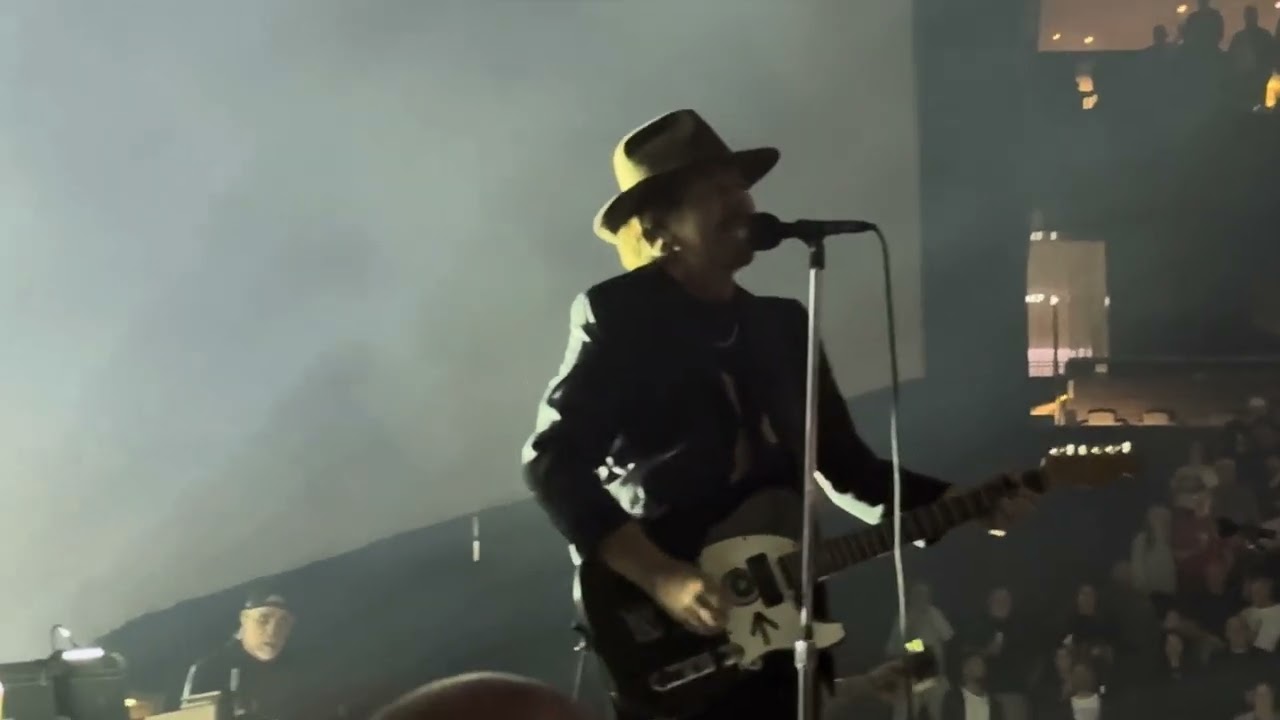 PEARL JAM *LONG ROAD* live in PHILLY 9/7/24 night 1 concert WELLS FARGO CENTER PHILADELPHIA 4k 60fps