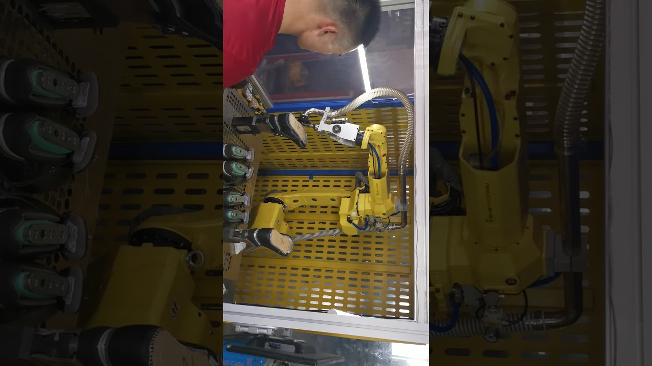 Shoes  bottom sanding robot