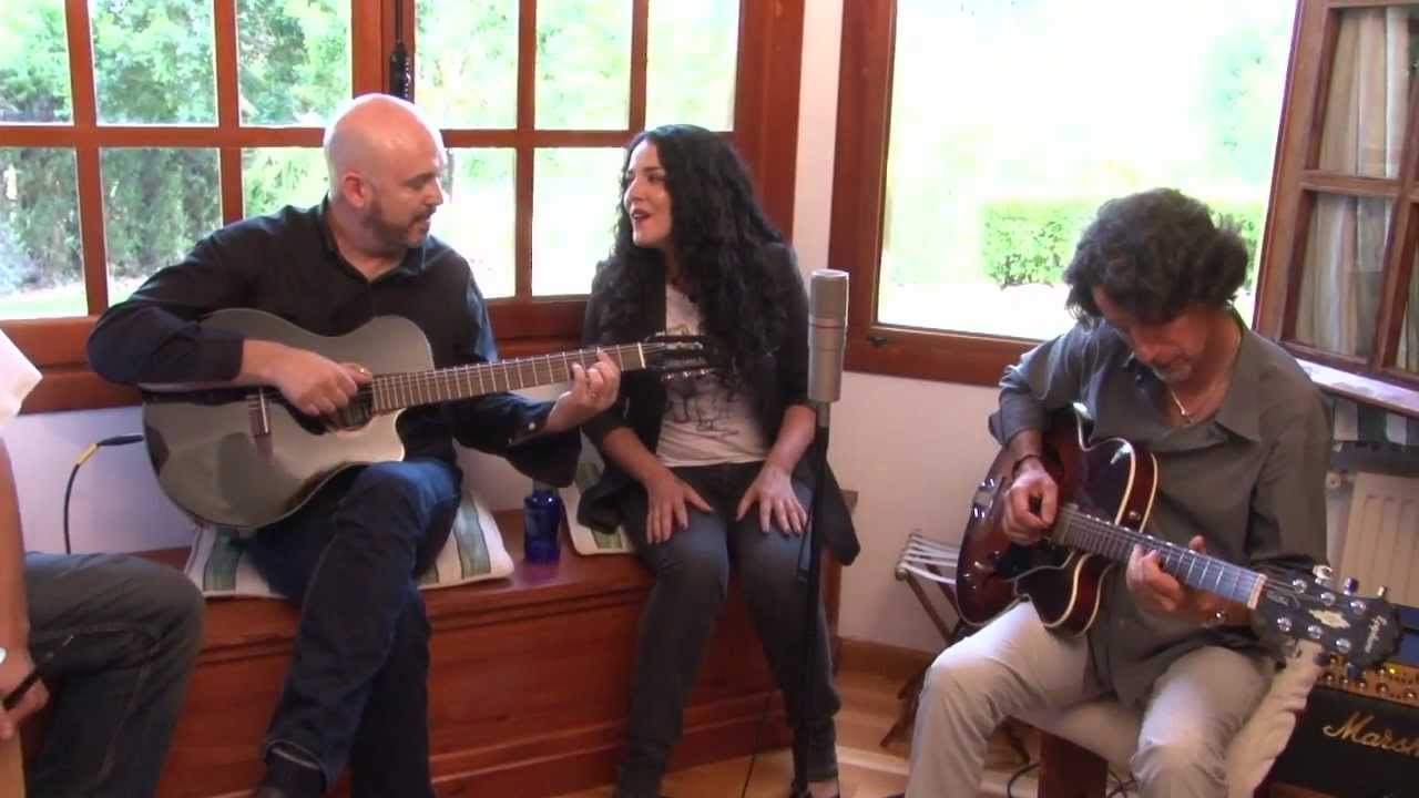 Presuntos Implicados - Moon River - Versión Acústica