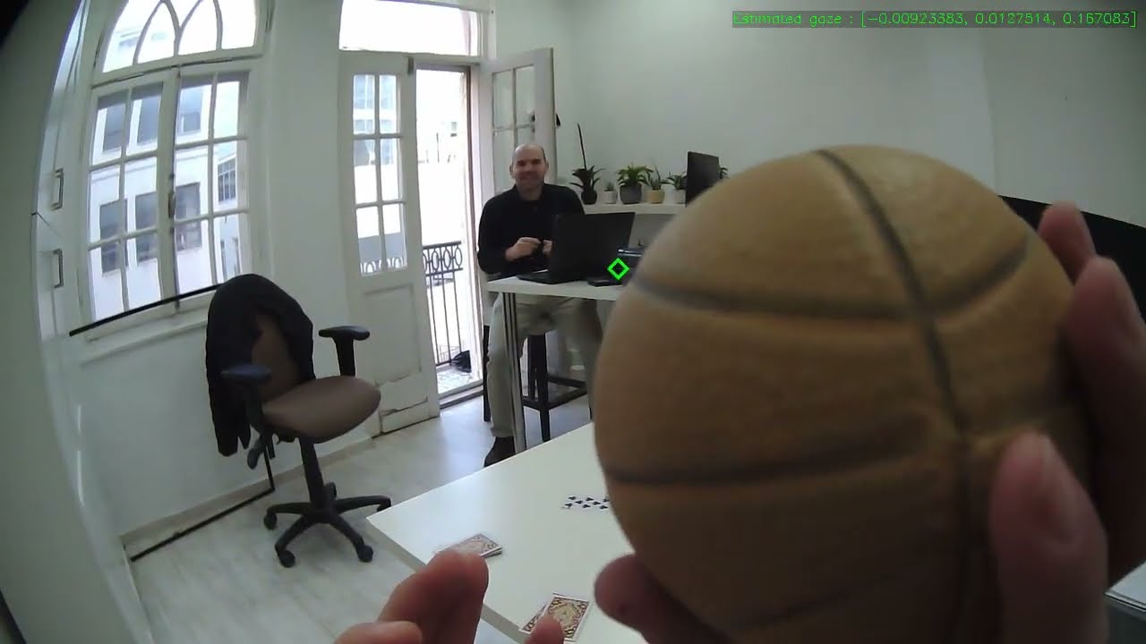 IMMERSIX Demo - Throwing ball in well lit office