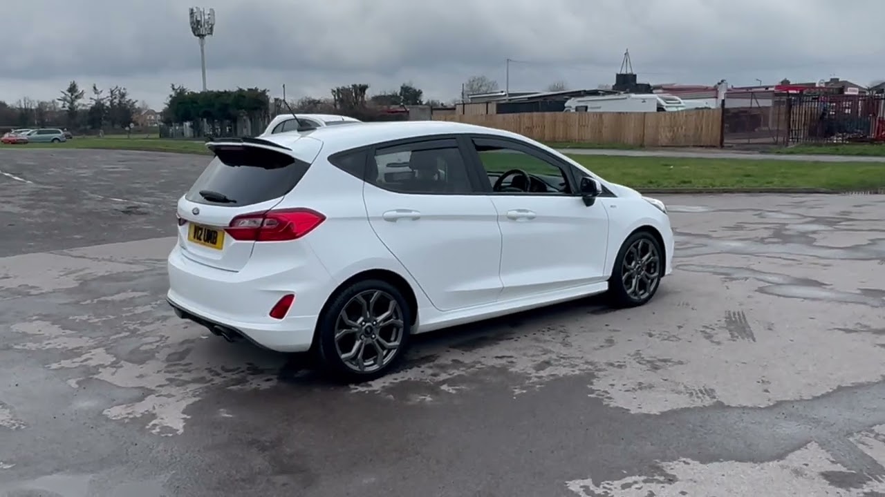 21 reg Ford fiesta